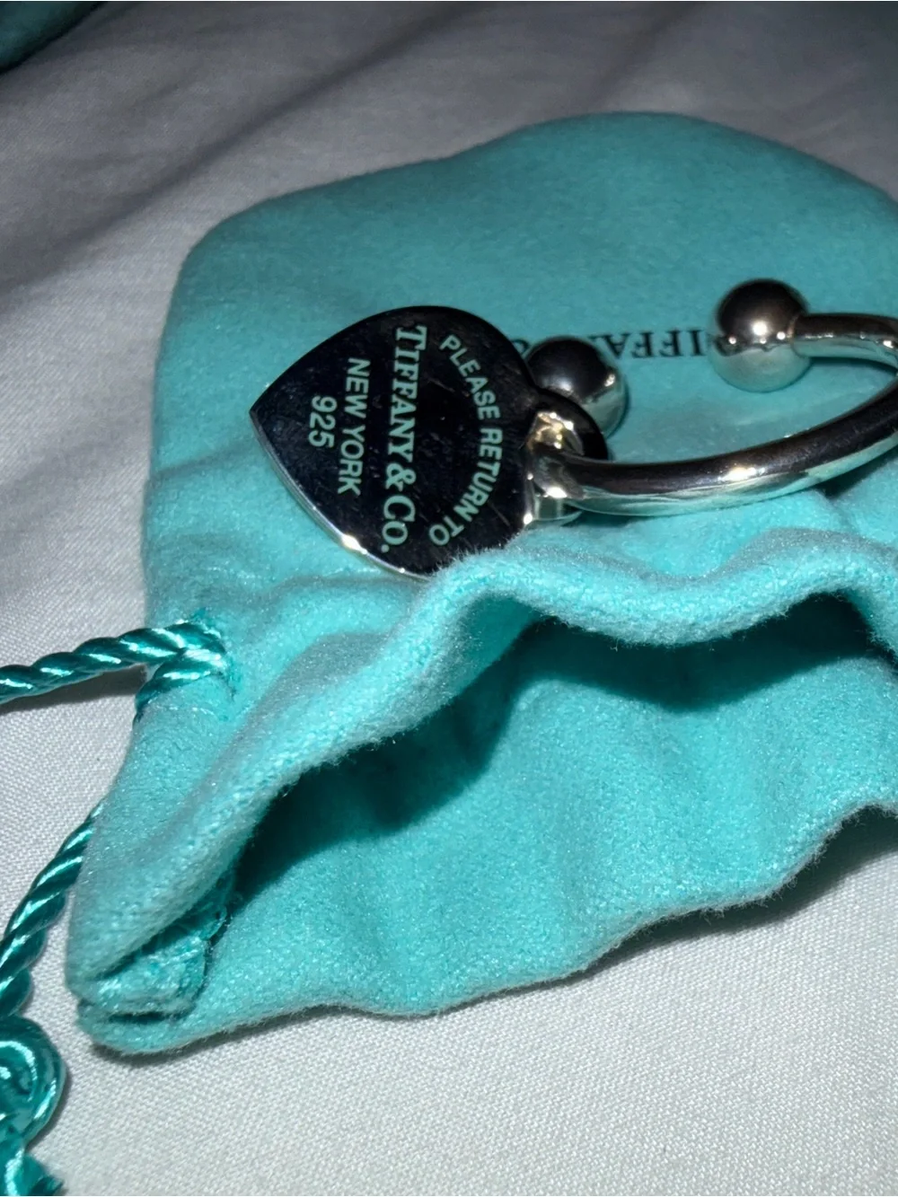 Tiffany & Co. Silver Key Ring Return to Tiffany heart in Tiffany blue lettering